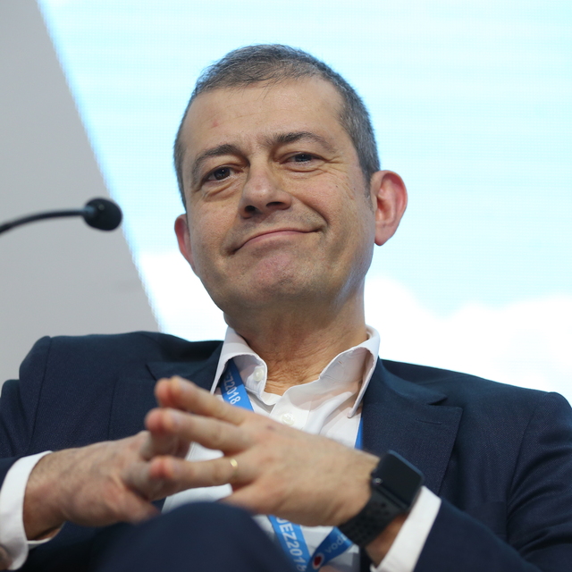 "Akbank müşterileri döviz satışı yapmaya başladı"