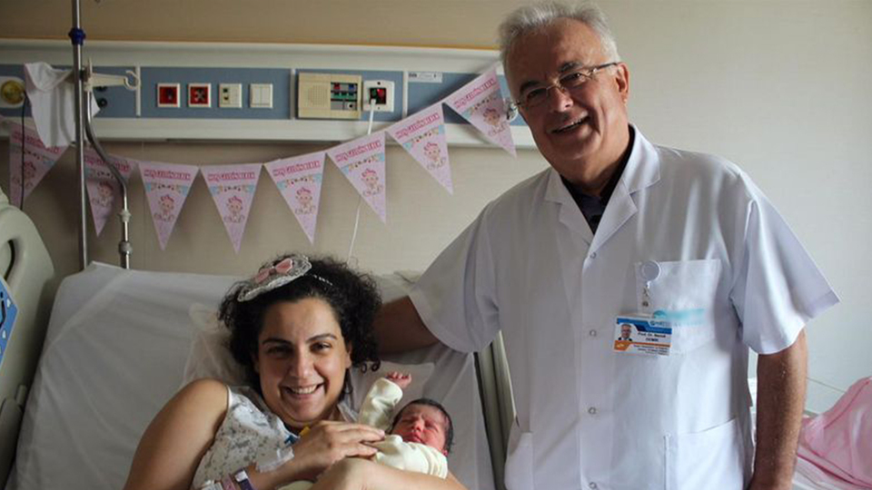 Tip 1 diyabet ve böbrek nakilli anneye bebek sürprizi!