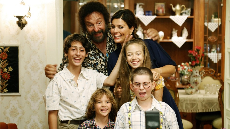 "Keşke hiç büyümeseydik"ten duygusal tanıtım!