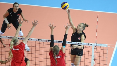 Sultanlar 5 sette kazandı