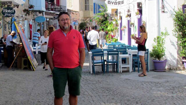 Çeşme'deki küçük otelcilerin yüzü güldü