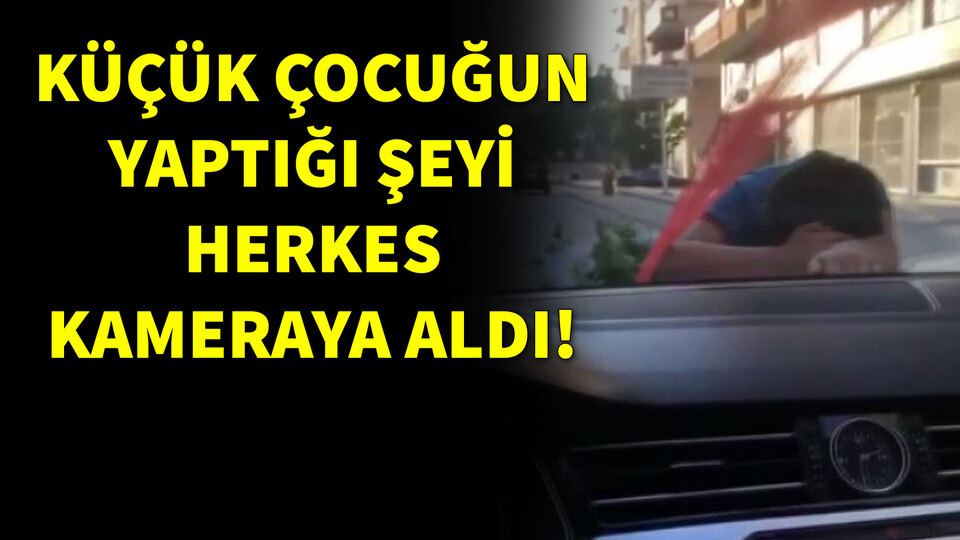 Küçük çocuğun yaptığı şeyi herkes kameraya aldı!