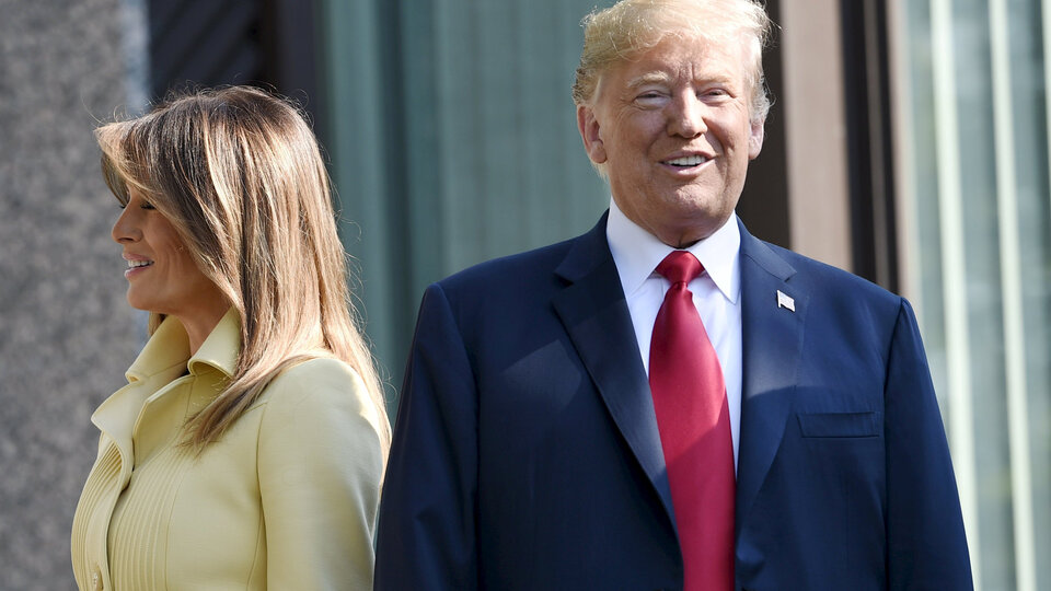 Trump'tan bir tehdit de Melania'ya! "Beni boşarsan..."
