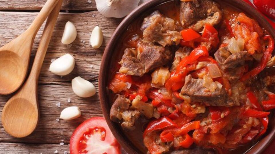 Demirin çabuk emilimi için eti bu şekilde tüketin!