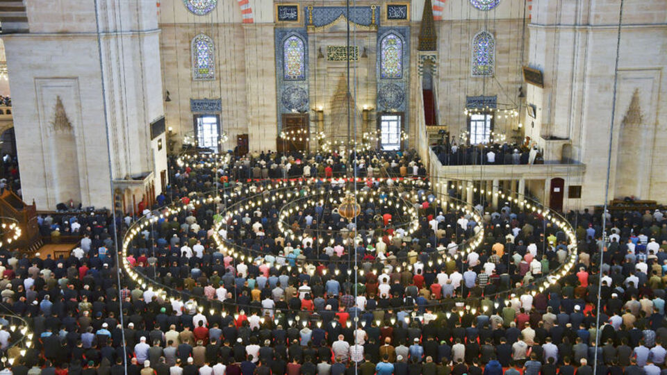 Kayseri bayram namazı saati: Diyanet takvimi Kayseri Kurban Bayram namazı saati - 2018