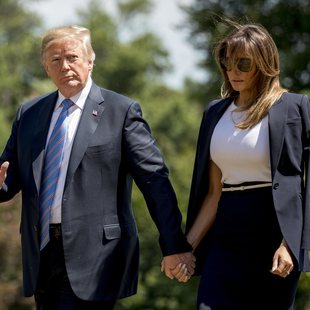 Trump, eşi Melania'yı rehin mi tutuyor?