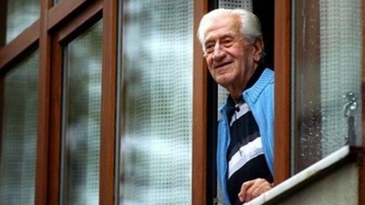 Usta oyuncu hayatını kaybetti!