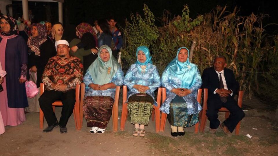 Endonezyalı geline Türk usulü düğün