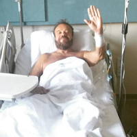 Usta sanatçı hastaneye kaldırıldı