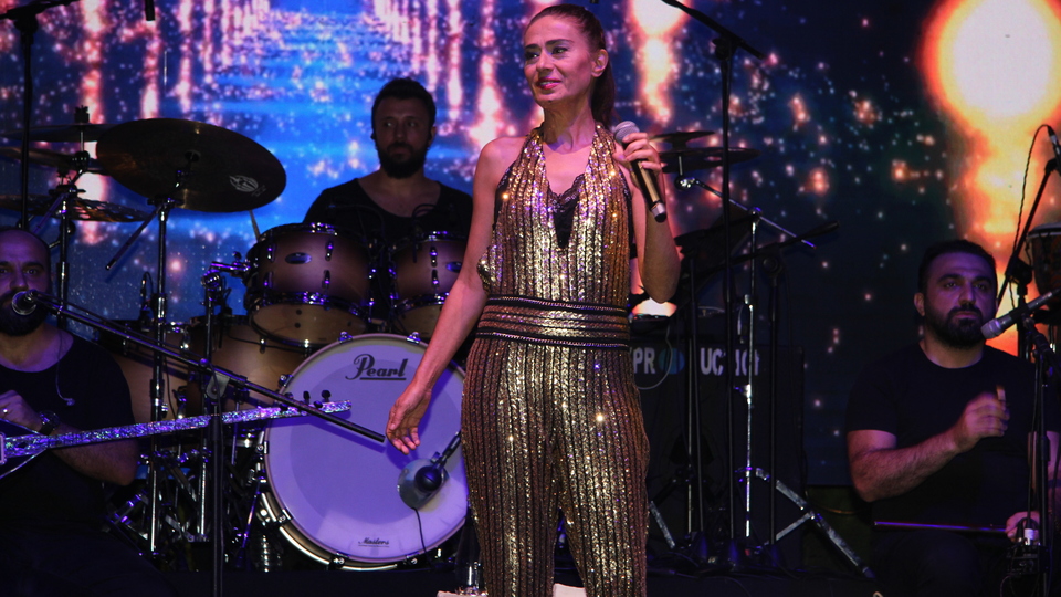 Yıldız Tilbe'den Harbiye itirafı