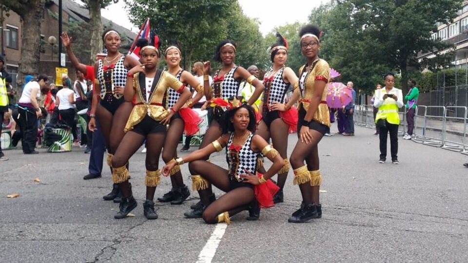 Avrupa'nın en büyük karnavalı başladı