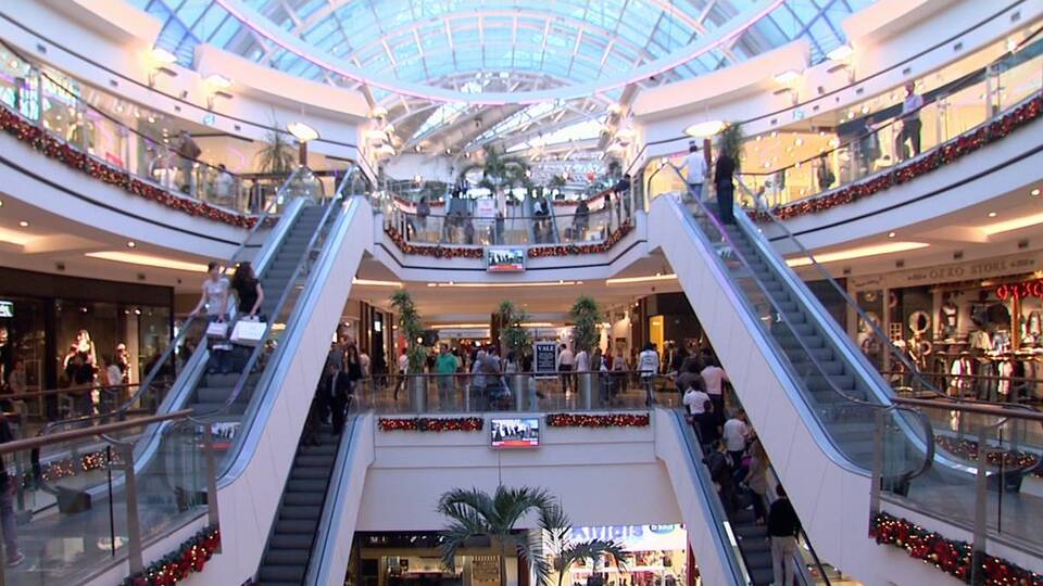 AVM artıyor esnaf azalıyor