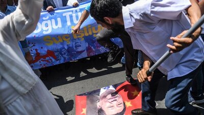 Financial Times: Çin'le yakınlaşan Türkiye'de Uygur Türkleri kendilerini güvende hissetmiyor