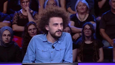 Geleceğe dönüş filminde Dr Emmet Brown'un köpeğinin adı nedir?