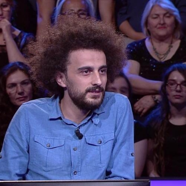 Geleceğe dönüş filminde Dr Emmet Brown'un köpeğinin adı nedir?