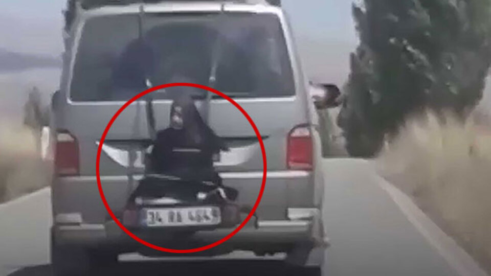 Akılalmaz görüntü! Sosyal medyadan paylaştılar!