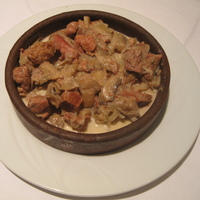 Kurban etinden kebap ve güveçte et yemeği tarifi...