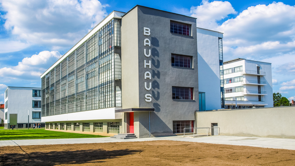 Bauhaus saat kaçta açılır, kaçta kapanır?