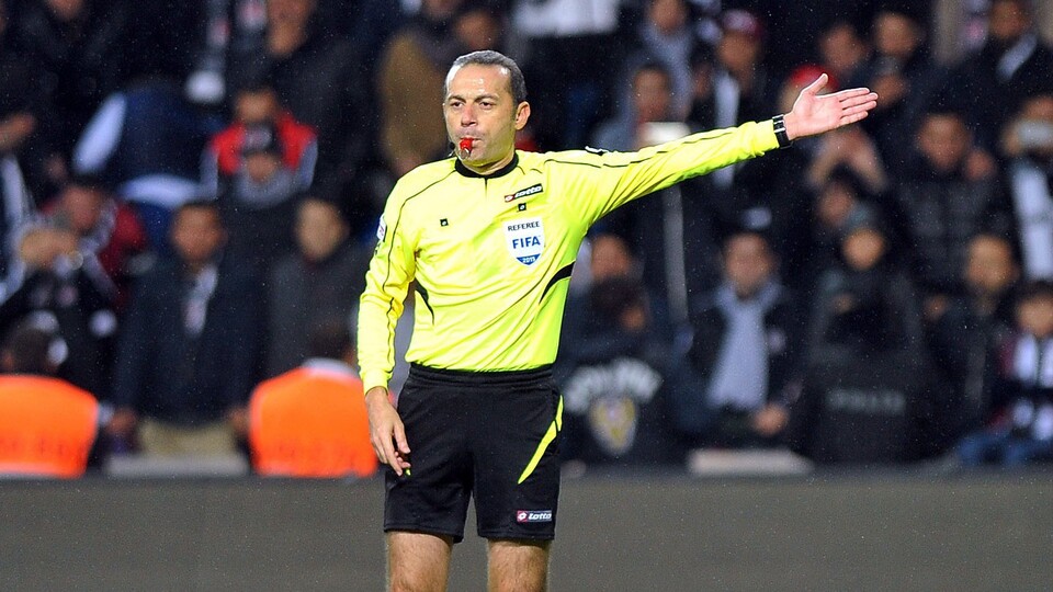 UEFA'dan Çakır'a görev