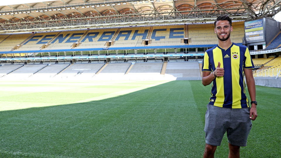 Fenerbahçe'de imza şov yarın