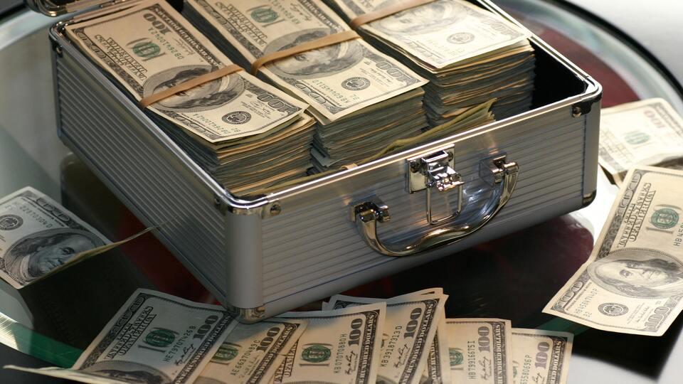 Bu patron bir saatte tam 4.5 milyon dolar kazanıyor!