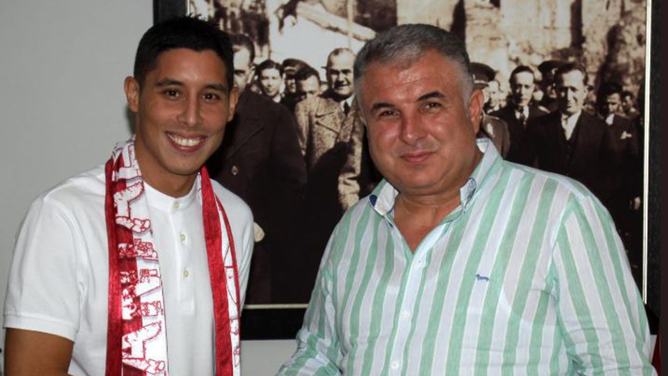 Antalyaspor, Faslı oyuncuyla imzaladı