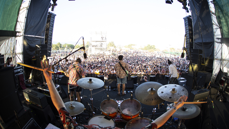 Zeytinli Rock Festivali başladı
