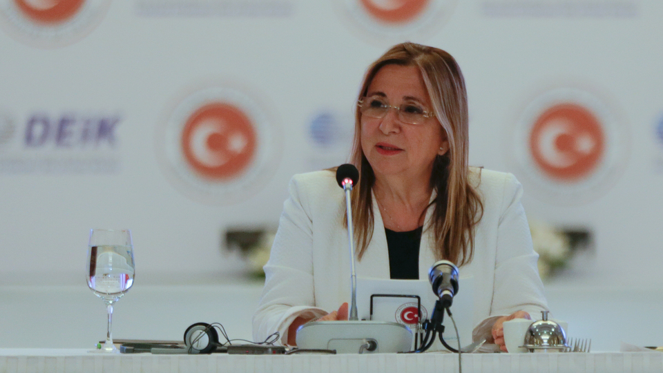 Bakan Pekcan'dan spekülatörlerle ilgili flaş uyarı