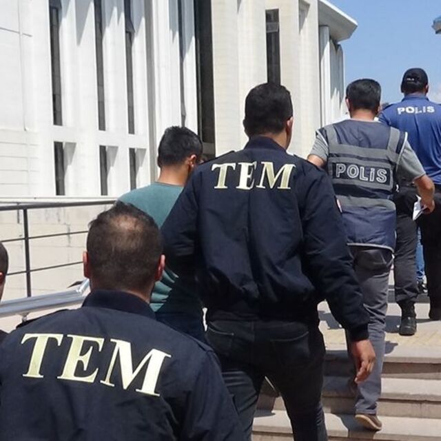 Hava Kuvvetlerine 14 ilde FETÖ operasyonu: 22 gözaltı