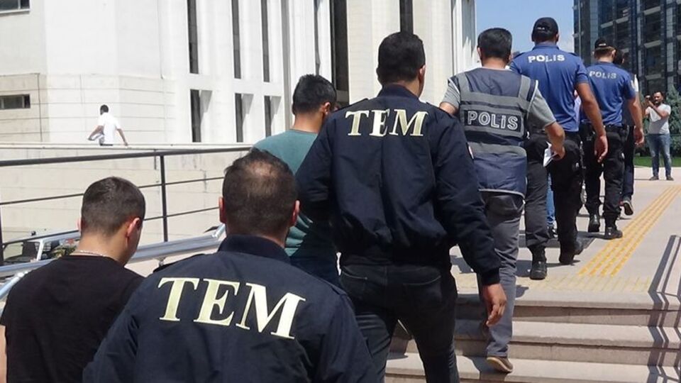 Hava Kuvvetlerine 14 ilde FETÖ operasyonu: 22 gözaltı