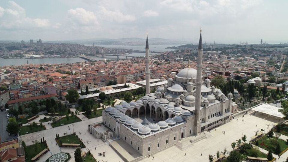 İstanbul Cuma namazı saati!