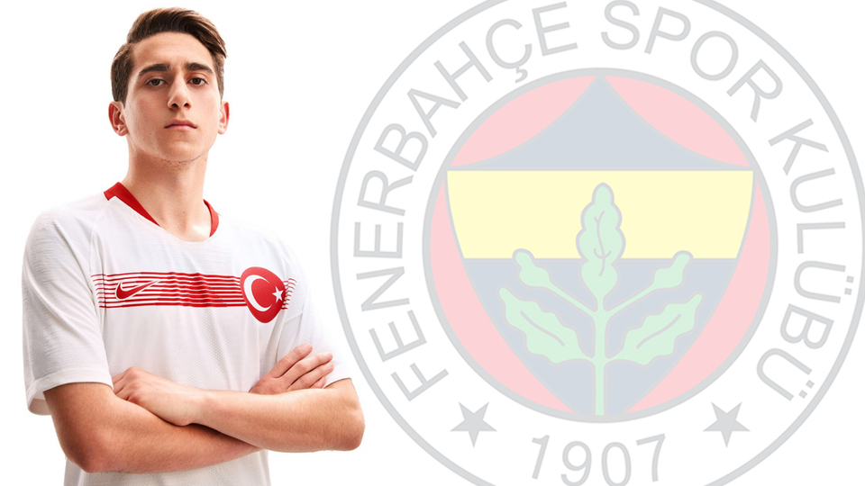 Fenerbahçe beklenen imzayı attırdı!