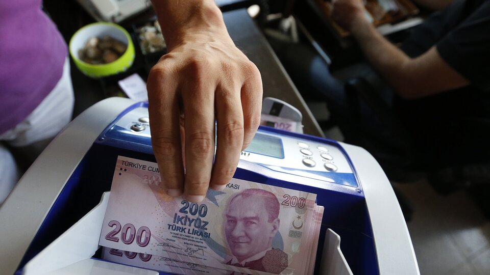 Bankacılık sektörünün kredi hacmi azaldı