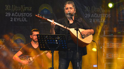 Korkuteli'de Ali Kınık konseri