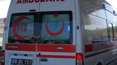 Otomobilin çarptığı motosiklette bulunan karı koca yaralandı