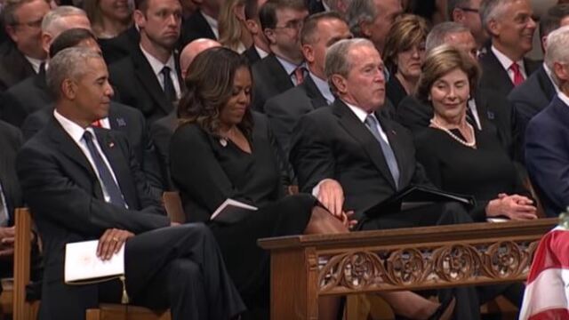 George W. Bush, Michelle Obama'ya ne verdi?