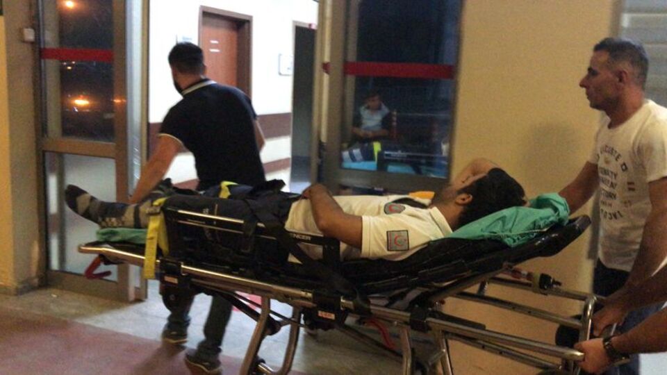 Yardıma giden sağlık ekipleri darp edildi