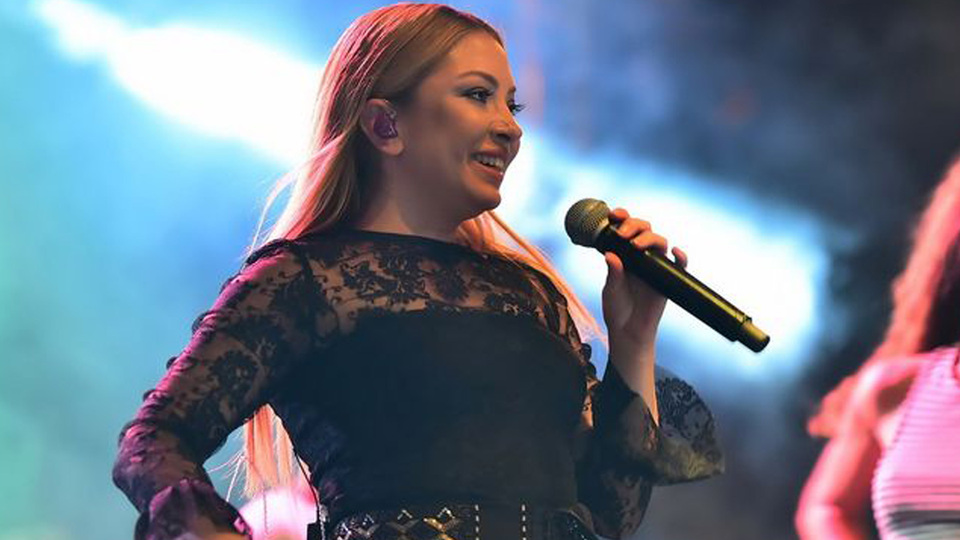 Ünlü sanatçı Uşak'ta coştu