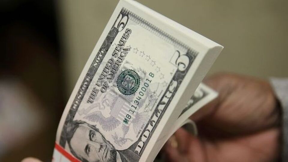 Dolar düşüşe geçti! İşte son rakamlar...