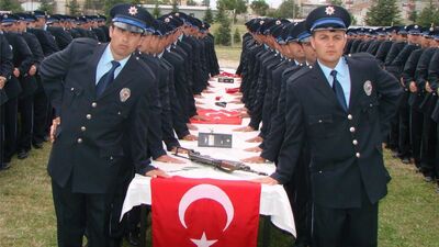 Polis Akademisi duyurdu: Binlerce kişi alınacak