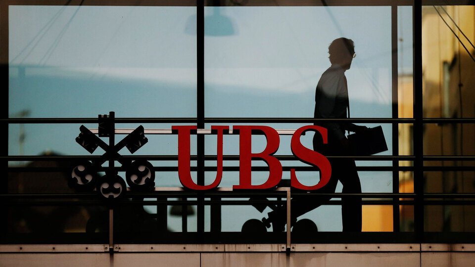 "Avrupa'da büyük bankalar birleşebilir"