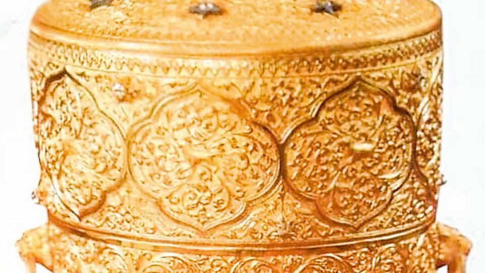 Haydarabad Nizamı'nın pırlanta işlemeli altın sefer tası çalındı