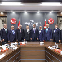 Bakan Albayrak'tan ihracat için kritik görüşme