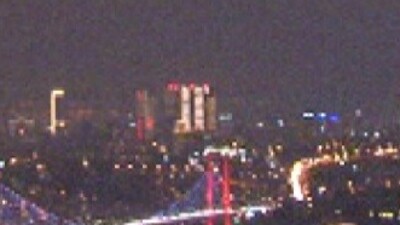 Beklenen yağış geldi! Şimşekler geceyi aydınlattı