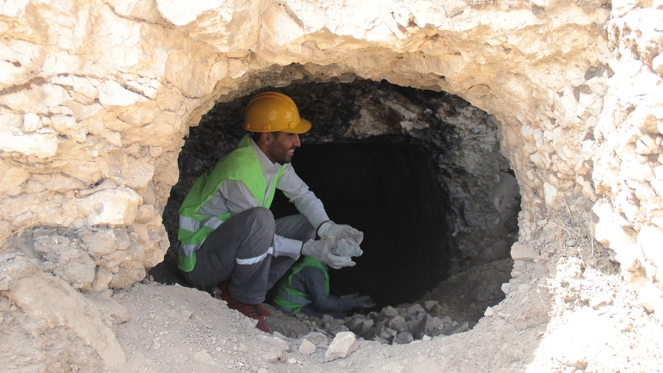 Kaya mezarları gün yüzüne çıkıyor
