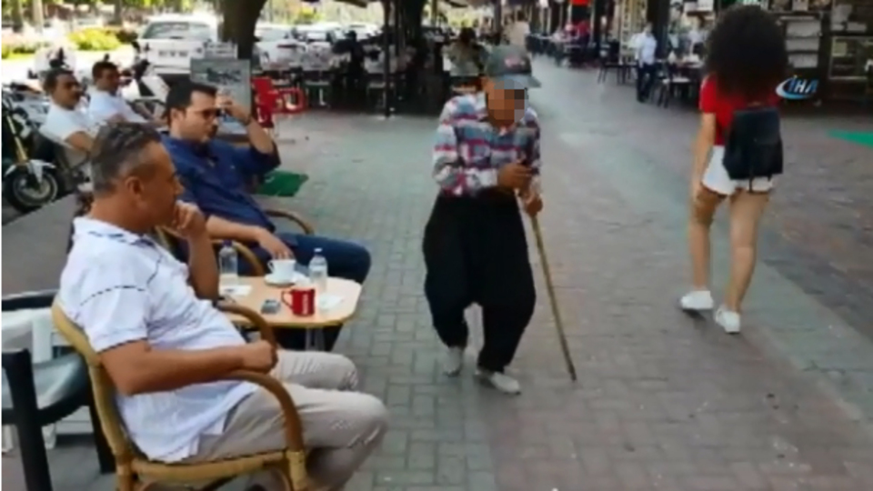 Böylesi görülmedi! Dilenci ödül verecek