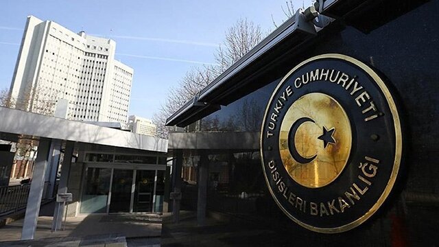 Basra'da sular ısındı! İran Başkonsolosluğu ateşe verildi