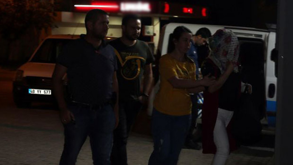 Evlilik vaadiyle kandıran kadının vajinasından 'uyuşturucu' çıktı