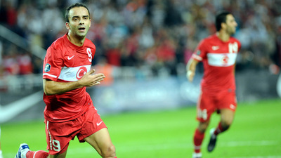 Semih Şentürk, futbolu bıraktı