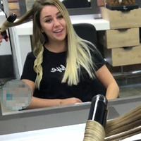 Merve Özbey saç bakımı yaptırdı